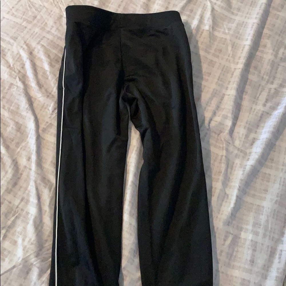 Joggers - Picture 2 of 3